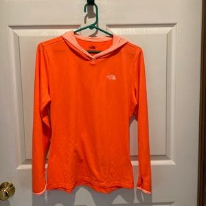 North face lightweight hoodie. Nice condition